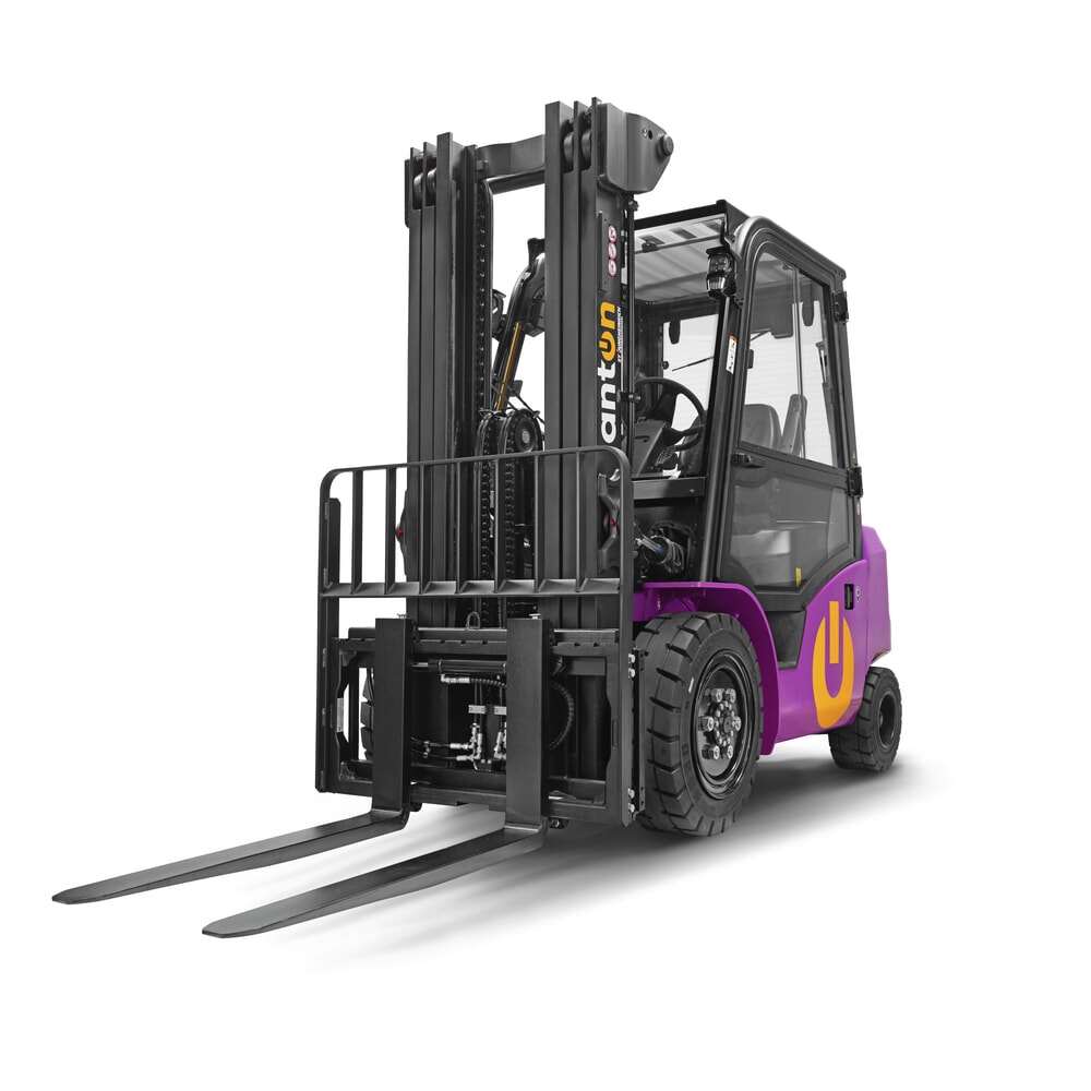 Termékkép: AntOn by Jungheinrich elektromos targonca CBH 2.5 háromtagú teleszkópos emelőoszlop, 4800 mm emelési magasság, 2500 kg, teherbírás, időjárásvédő fülke Comfort, külső töltővel, 80 V, 60 A, CEE, 5-pólusú