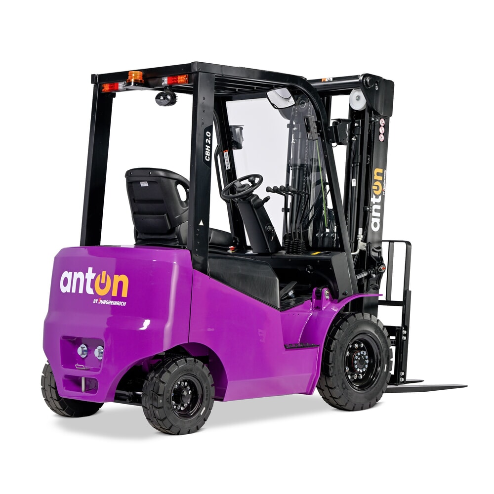 Termékkép száma 3: AntOn by Jungheinrich elektromos targonca CBH 2.0 háromtagú teleszkópos emelőoszlop, 4800 mm emelési magasság, 2000 kg teherbírás, Eco időjárásvédő fülke, beépített töltőkészülék