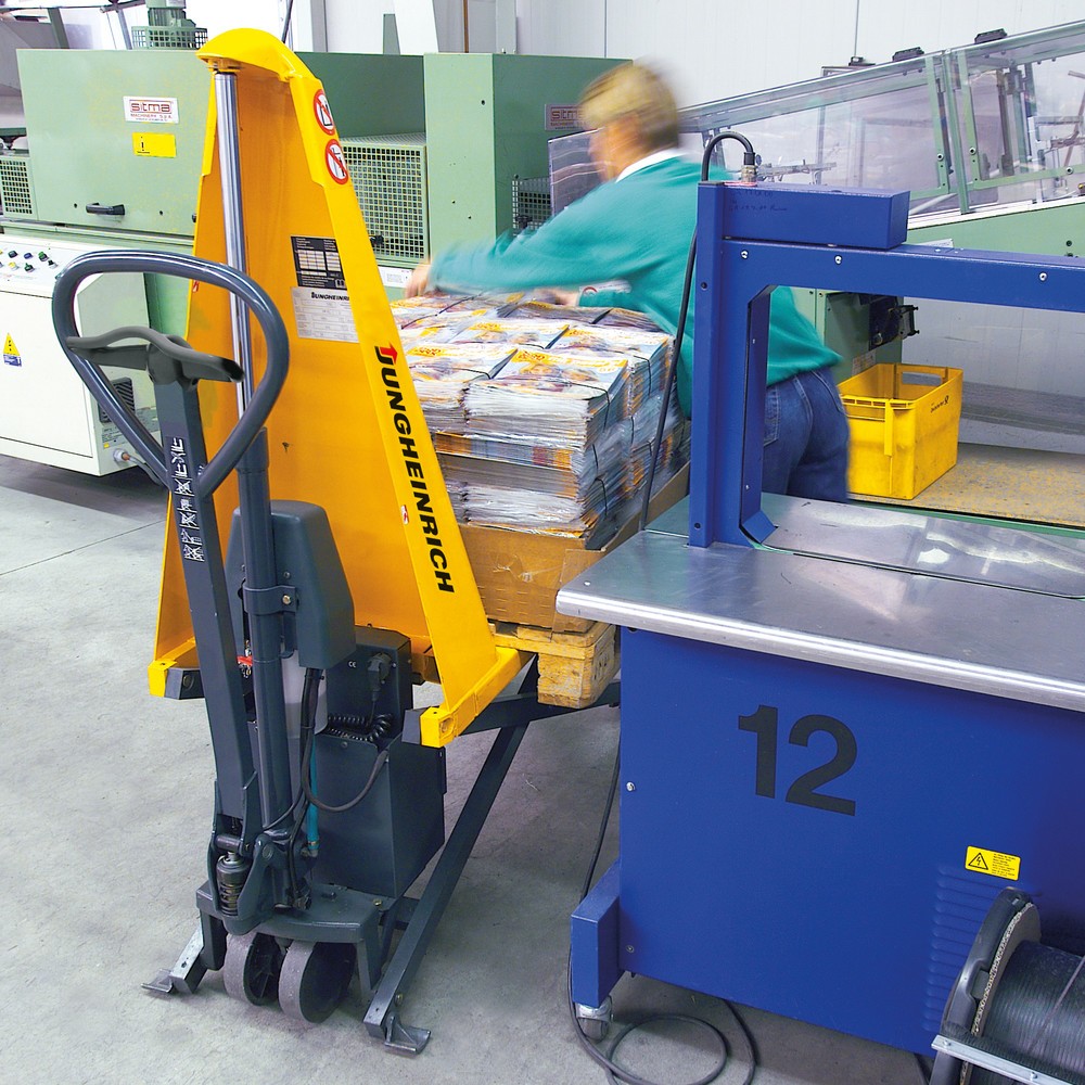 Termékkép száma 4: Jungheinrich AMX 10e ollós emelőkocsi, elektrohidraulikus, teherbírás 1000 kg, különleges villakocsi szélesség 680 mm, villahossz 1150 mm, nylon